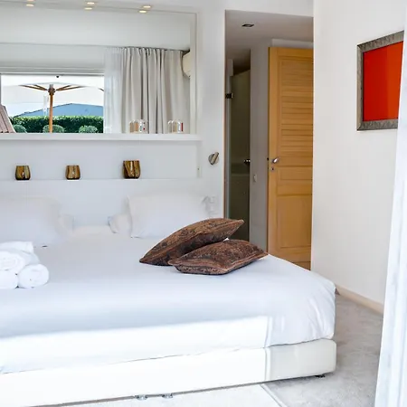 Belle Entre Et Cannes 别墅