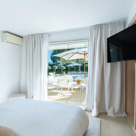 Belle Entre Et Cannes 别墅